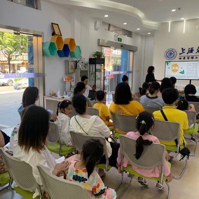 比比酷國(guó)際幼兒園 以專業(yè)產(chǎn)品與精細(xì)化服務(wù)，贏得教育培訓(xùn)市場(chǎng)的信賴